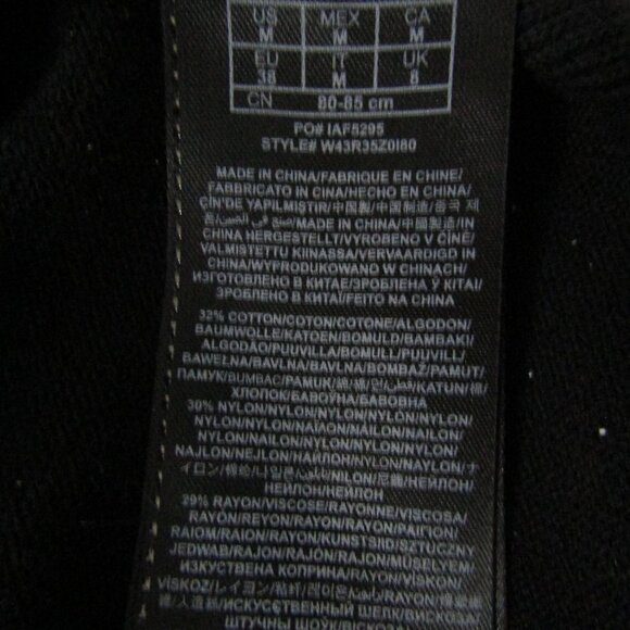 Guess Sheer Sequin Knit Blk Sweater Size Medium Long Sleeves Pullover metal logo - Picture 10 of 10